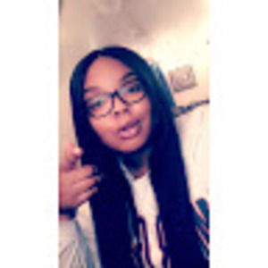 Meet your Posher, Chanel